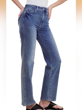 High Rise Curvy Straight Leg Stretch Jeans Size 2